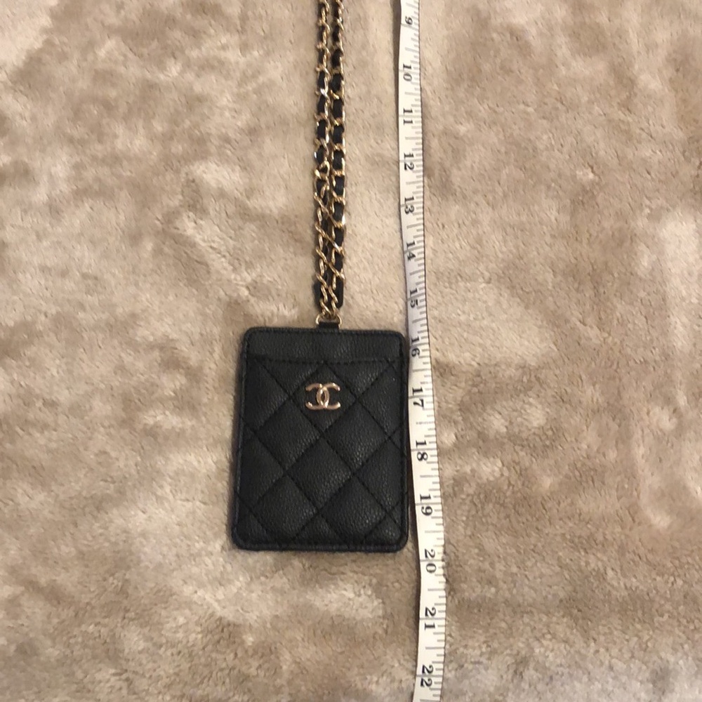 Black Quilted Card Holder - Picture 2 of 8